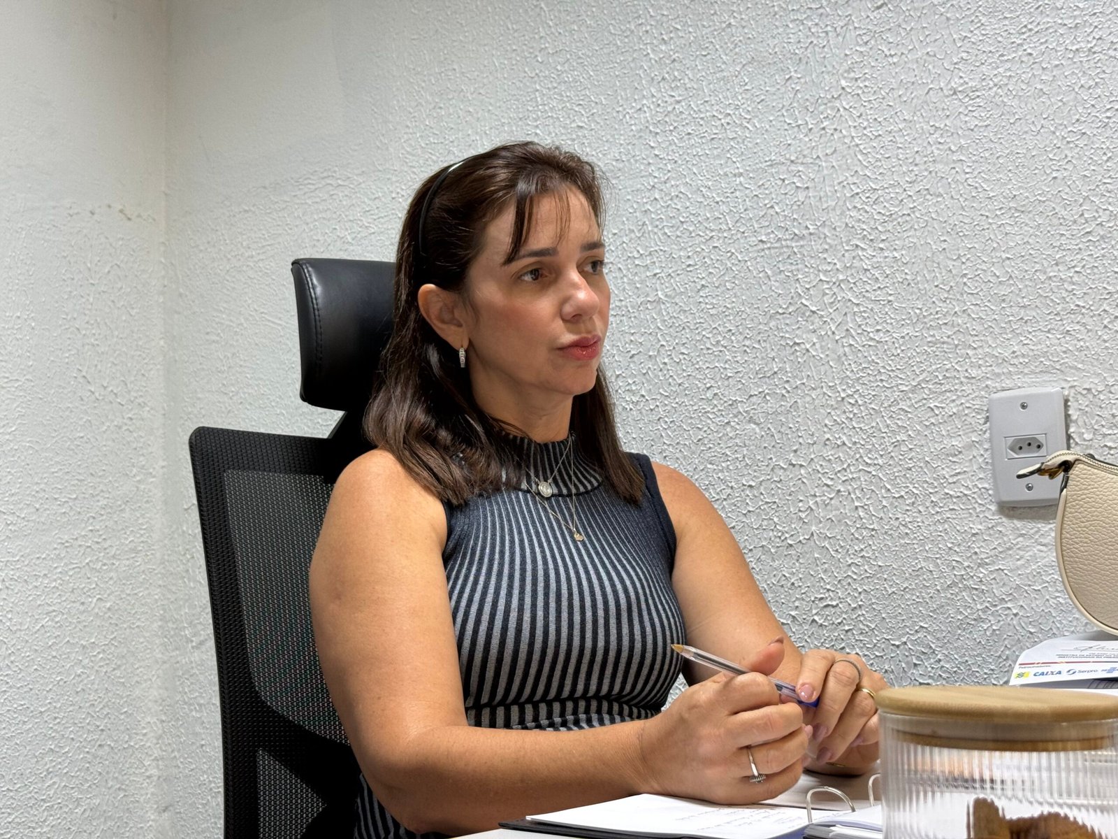 Prefeita Rita do Araçá endurece cobrança contra a Verde Alagoas e exige soluções imediatas para problemas de abastecimento no município