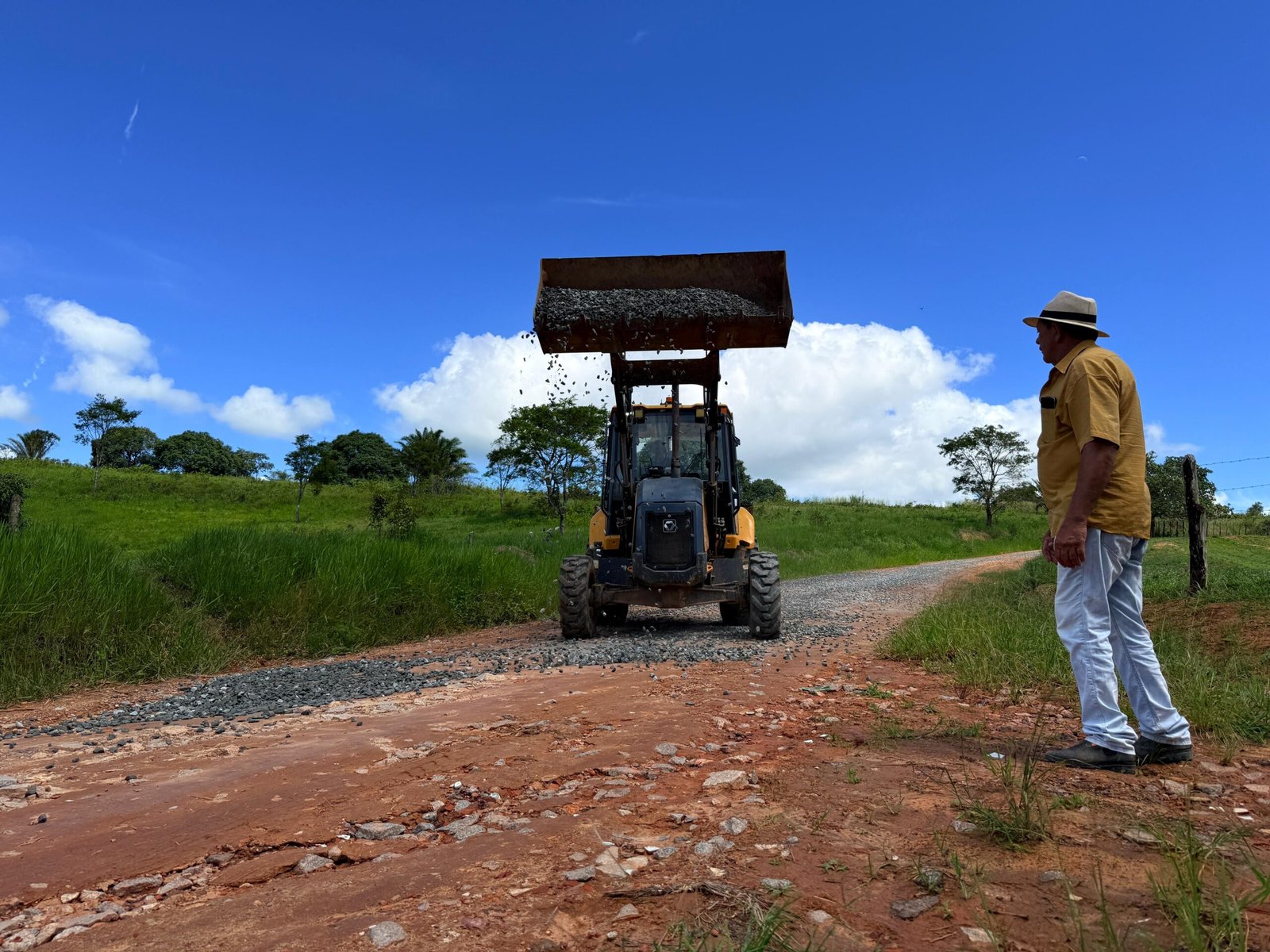 Prefeitura de Joaquim Gomes intensifica recuperação de estradas vicinais após fortes chuvas